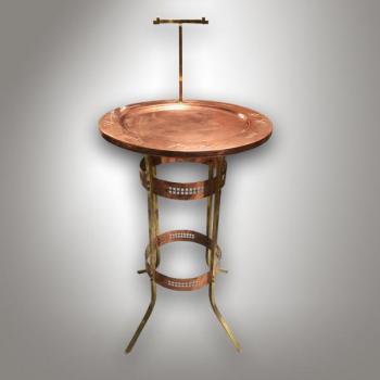 Měděný stolek / T 2959